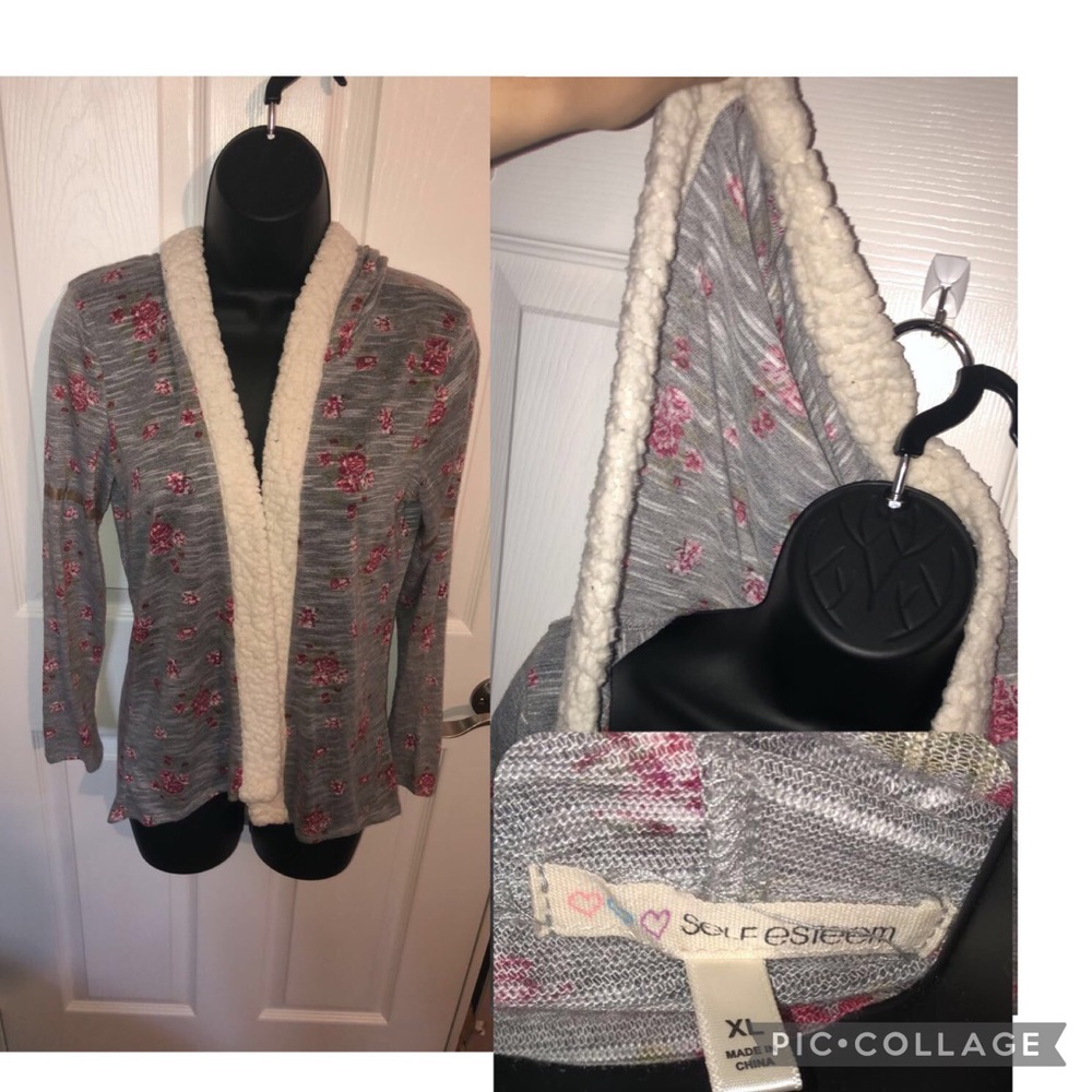 kids shawl with hood attached